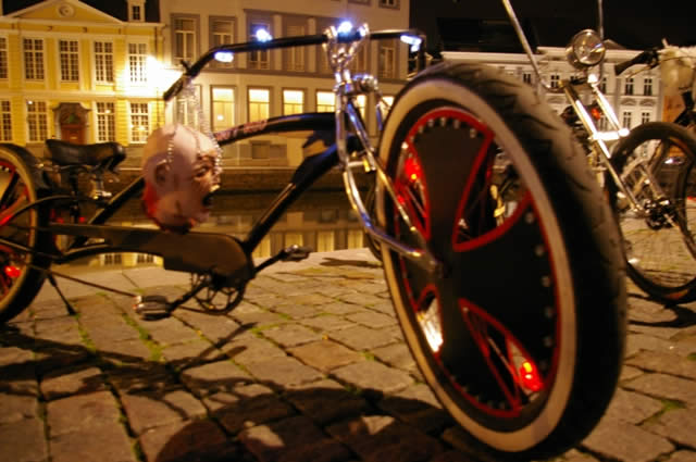 Bloody night cruise - gand - 31 octobre 2008   - 6 sur 82