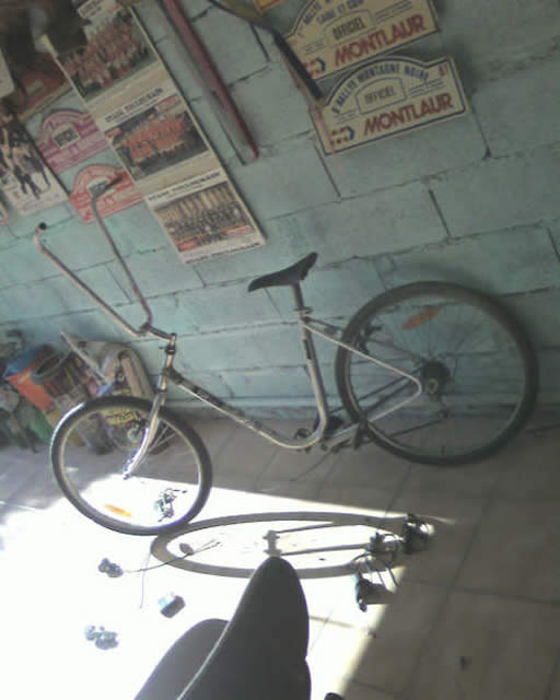  DARKRIDE by Guiyom Custom Bike - 6 sur 8