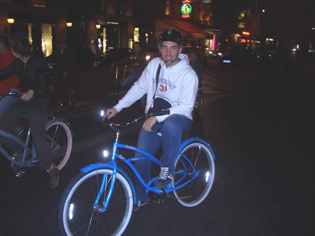 Night cruiser - Paris - 20 mai 2005 - 2 sur 15