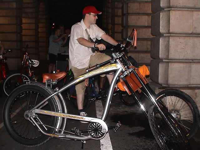 Night cruiser - Paris - 24 juin 2005 - 37 sur 60