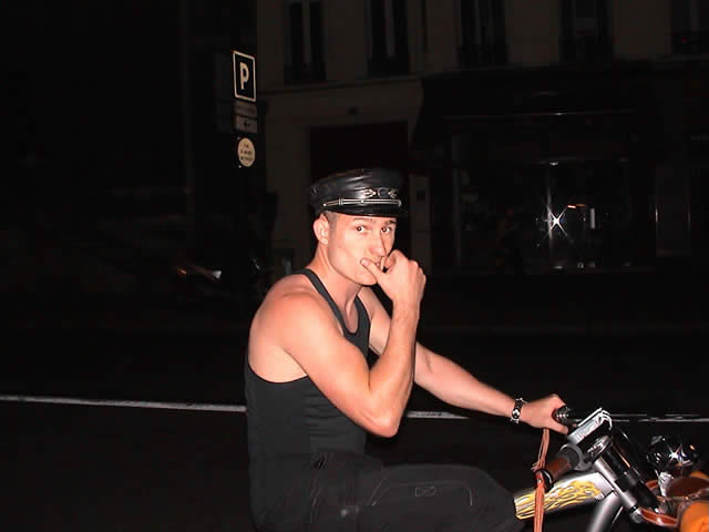 Night cruiser - Paris - 24 juin 2005 - 23 sur 60