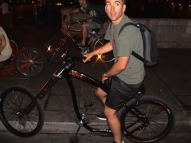 Night cruiser - Paris - 24 juin 2005 - 19 sur 60