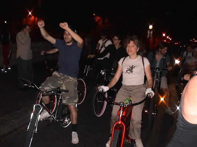 Night cruiser - Paris - 24 juin 2005 - 17 sur 60