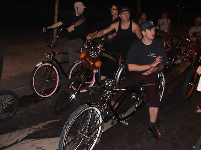 Night cruiser - Paris - 24 juin 2005 - 13 sur 60