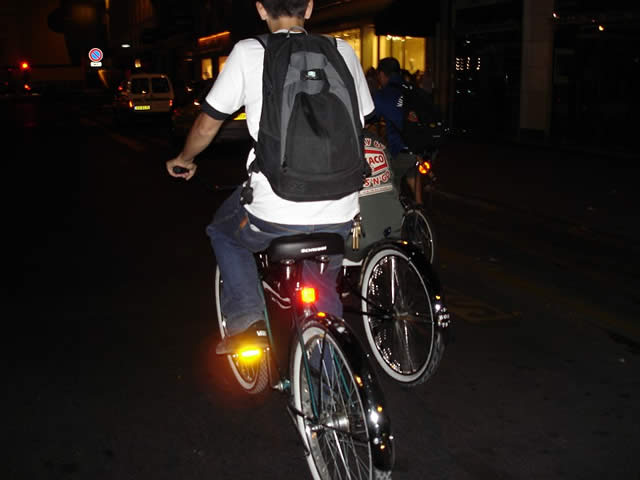 Night cruiser - Paris - 2 septembre 2005 - 35 sur 79