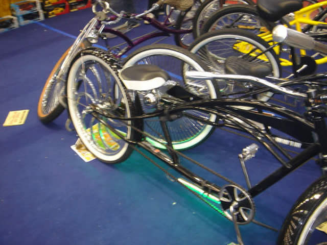 Malines - Concours international de lowrider bikes 2005 organisé par Doggriderz - 34 sur 56