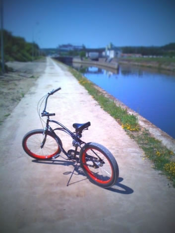 J'ai un Electra Coaster (un peu) transformé avec lequel j'ai déjà parcouru des kilomètres...
Super confortable à rouler, je le promène dès que j'ai le temps...
