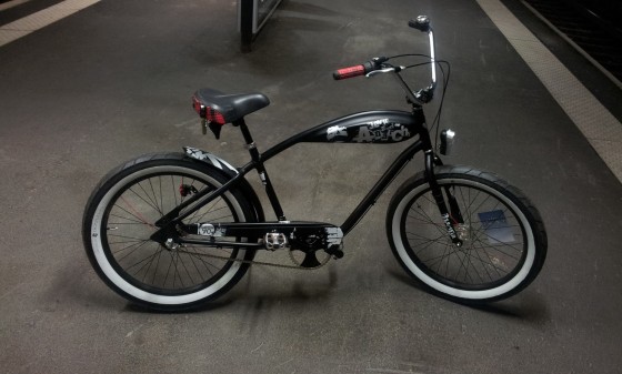 - Beach Cruiser Electra Punk
- Biporteur DOUZE Cycles V1 custom
- Oxford Reflex Bike
- Porteur La POste
- Porteur Batavus Ascot
- Motobecane pliant Progress
etc... Les réguliers sont visibles ici :
http://lydr2douai.free.fr/spip.php?rubrique50