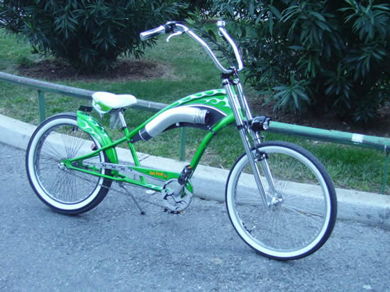 c'est un Kustom Kruiser un peu relooké.